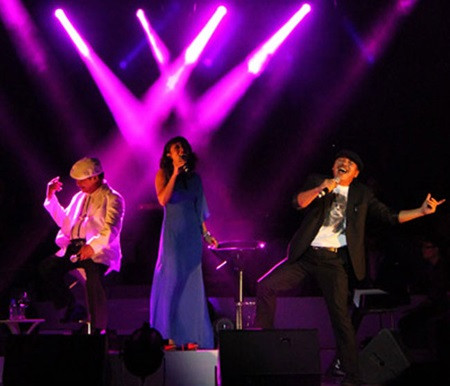 Family trio sings of life in Hanoi ảnh 1 Family trio sings of life in Hanoi ảnh 1