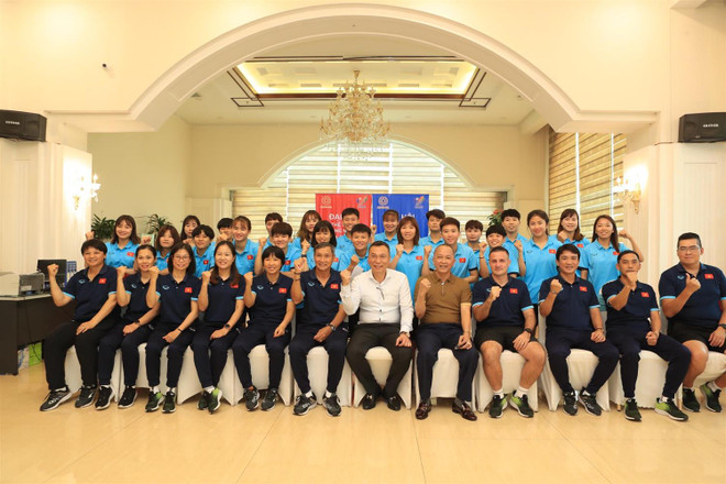 SEA Games 31: VFF official meets with female football players ảnh 1 SEA Games 31: VFF official meets with female football players ảnh 1