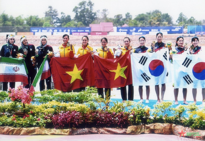 Photo exhibition on female athletes underway to welcome SEA Games 31 ảnh 2
