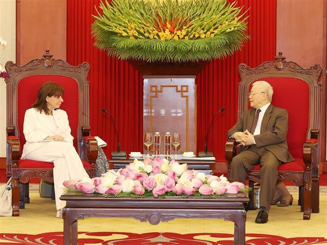 Party leader hosts Greek President in Hanoi ảnh 1