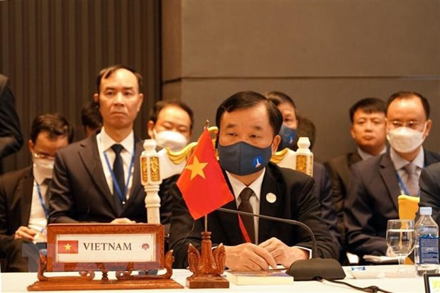 Vietnam stresses importance of maritime and aviation security in East Sea at ADSOM+ ảnh 1 Vietnam stresses importance of maritime and aviation security in East Sea at ADSOM+ ảnh 1