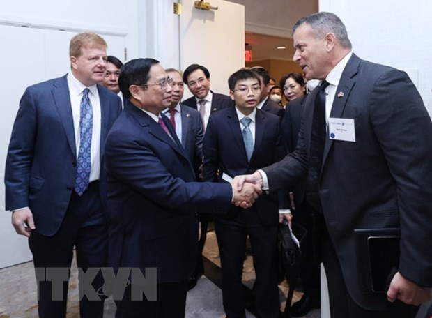PM Pham Minh Chinh meets US business community ảnh 2