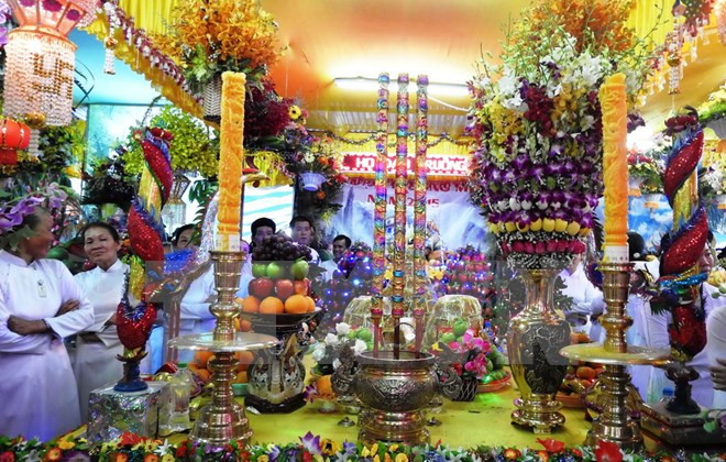 VFF President congratulates Cao Dai sect on 91st anniversary ảnh 1