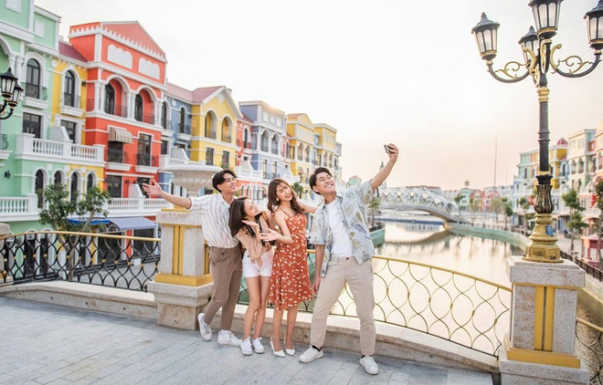 Bookings for April 30- May Day holiday tours surging: travel agencies ảnh 1