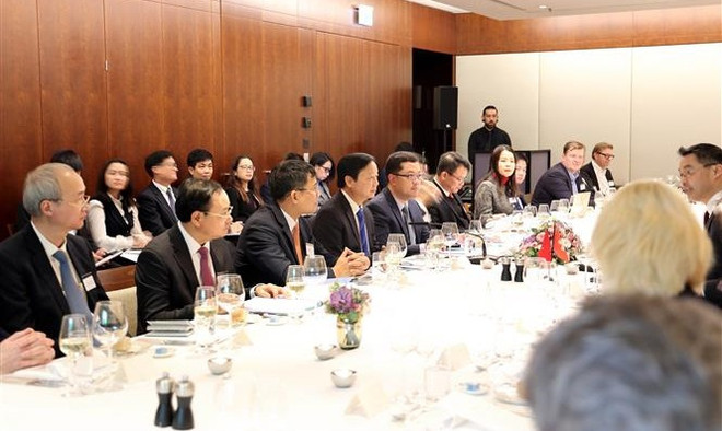 Vietnam improving legal framework to attract green finance, green technology ảnh 1 Vietnam improving legal framework to attract green finance, green technology ảnh 1