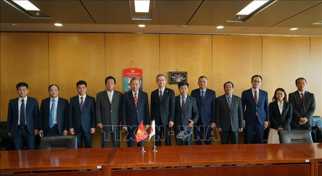Vietnam, Japan vow to fortify security cooperation ảnh 1