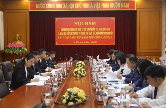 Vietnamese, Chinese localities look to boost investment cooperation ảnh 1