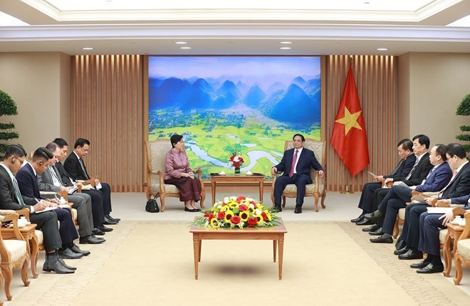 PM congratulates first female Cambodian Ambassador to Vietnam ảnh 1