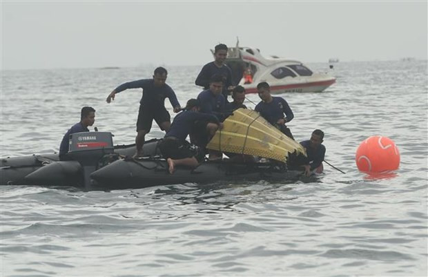 Indonesia sends components of crashed jet to US, UK for examination ảnh 1 Indonesia sends components of crashed jet to US, UK for examination ảnh 1