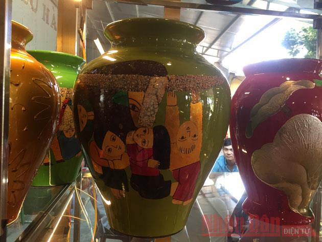 Project aims to build national brand for lacquer art ảnh 1