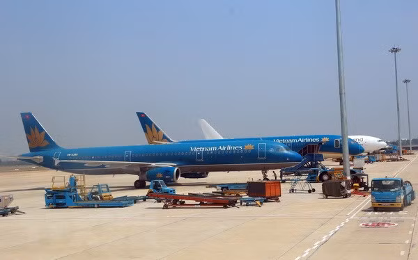Vietnam Airlines gets permission for listing on HoSE ảnh 1
