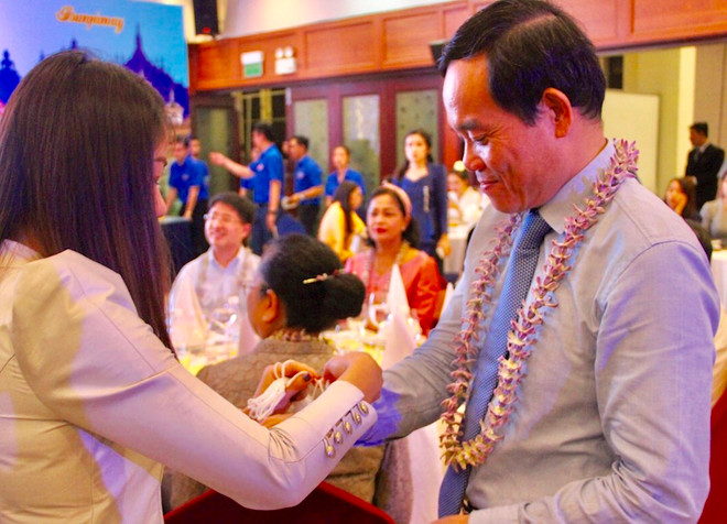 HCM City authorities meet Lao, Cambodian students on New Year festival ảnh 1