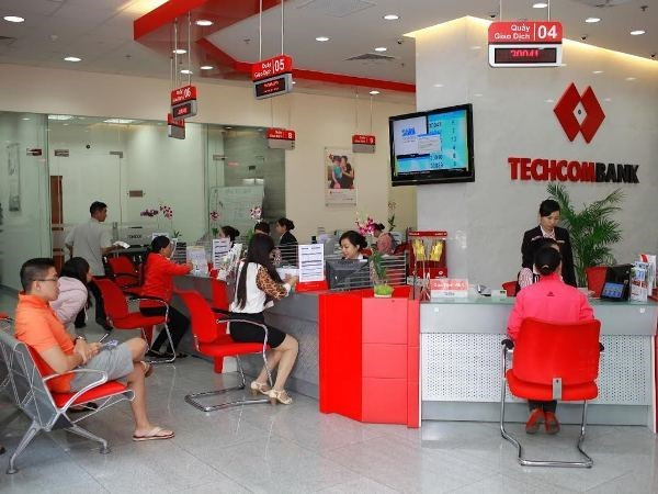 Techcombank targets 504.3 million USD in pre-tax profit ảnh 1