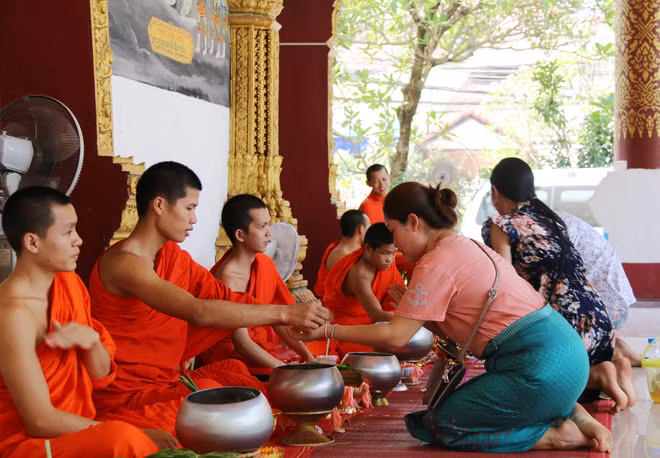 Traditional New Year celebration in full swing in Laos ảnh 3