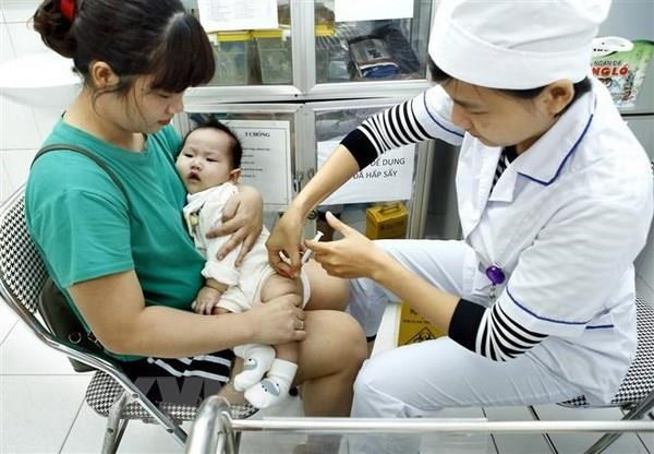 Health ministry works to increase immunisation coverage ảnh 1