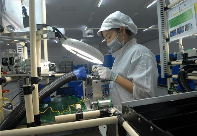 Vietnam enjoys positive signals in foreign investment in 2021: experts ảnh 1