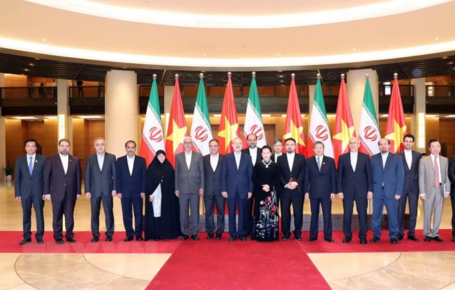 NA Chairwoman welcomes Iranian Parliament Speaker’s visit ảnh 1