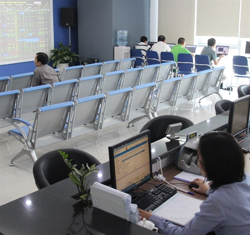 Energy stocks lead Vietnam’s markets up ảnh 1