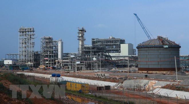 Nghi Son refinery welcomes first commercial product ảnh 1