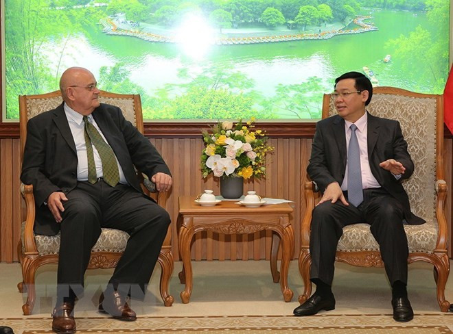 Vietnam boosts investment cooperation with Brazil, US ảnh 1