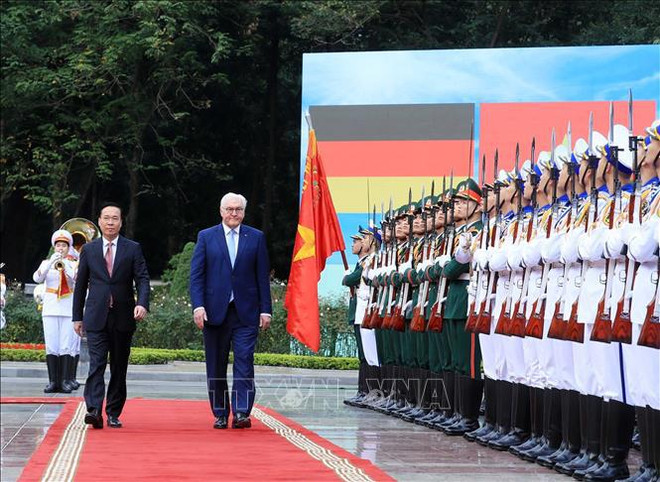Welcome ceremony held for German President in Hanoi ảnh 1