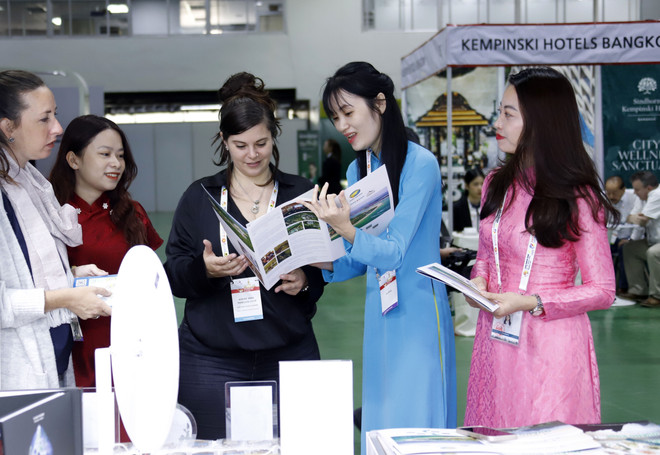 Vietnam promotes tourism offerings at ASEAN trade fair ảnh 1 Vietnam promotes tourism offerings at ASEAN trade fair ảnh 1