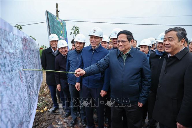 PM inspects electricity transmission project ảnh 1 PM inspects electricity transmission project ảnh 1