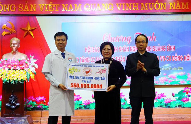 Two hemodialysis machines donated to Vietnam-Cuba friendship hospital ảnh 1 Two hemodialysis machines donated to Vietnam-Cuba friendship hospital ảnh 1