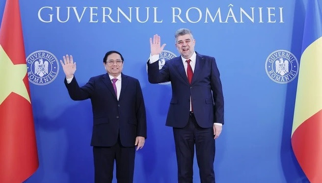 PM’s Europe tour successful in multiple aspects: Foreign Minister ảnh 3