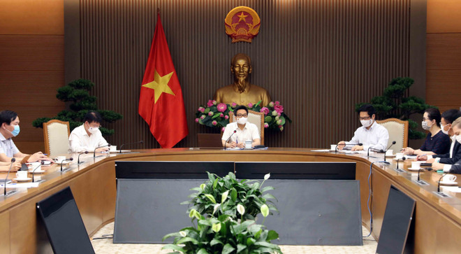 Deputy PM lauds businesses' contributions to COVID-19 vaccine fund ảnh 2 Deputy PM lauds businesses' contributions to COVID-19 vaccine fund ảnh 2