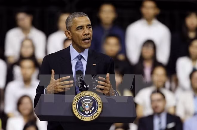 President Obama meets young people in HCM City ảnh 1