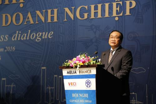 Hanoi vows to take lead in improving business climate ảnh 1