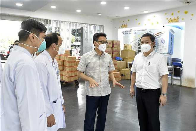 HCM City asked to focus on treating serious COVID-19 cases ảnh 1