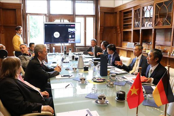 Vietnam, Germany bolster cooperation in renewable energy ảnh 2 Vietnam, Germany bolster cooperation in renewable energy ảnh 2
