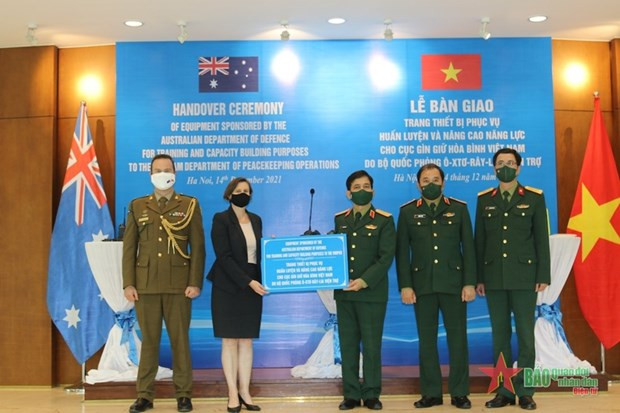 Australia donates peacekeeper training equipment to Vietnam ảnh 1 Australia donates peacekeeper training equipment to Vietnam ảnh 1