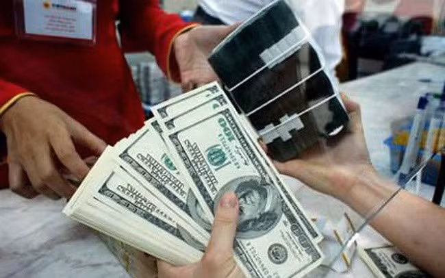 Reference exchange rate down for second consecutive day ảnh 1