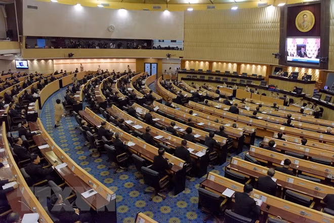 Thailand adopts House of Representatives, Senate election bills ảnh 1