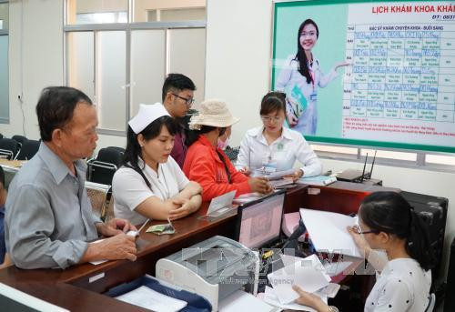 Ho Chi Minh City strives for 18 doctors per 10,000 residents ảnh 1