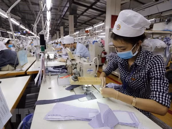 Nearly 18,700 enterprises established in two months ảnh 1