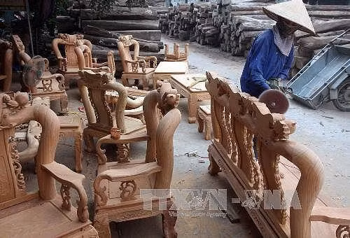 Vietnam firms participate in int’l furniture fair in Singapore ảnh 1