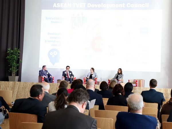 Germany, ASEAN seek to boost vocational training cooperation ảnh 1