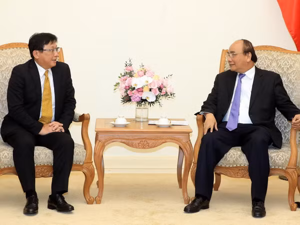 Prime Minister pledges favorable conditions for Japanese groups ảnh 1