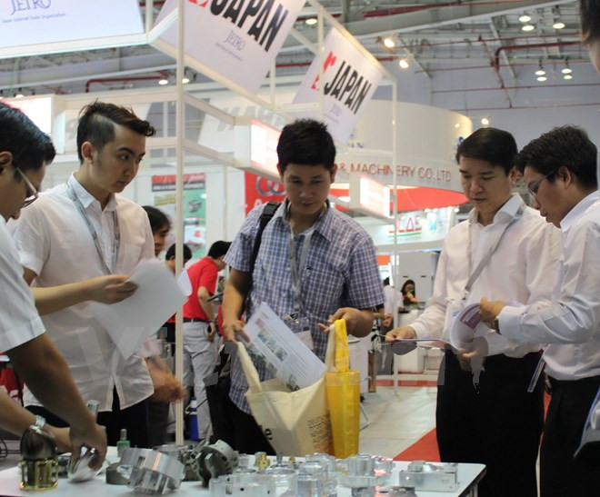Precision engineering exhibition opens in HCM City ảnh 1
