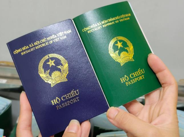 Place of birth annotation to be added to new passports issued for Vietnamese in Czech ảnh 1 Place of birth annotation to be added to new passports issued for Vietnamese in Czech ảnh 1