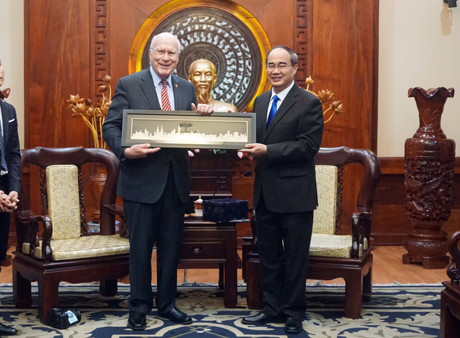US Senate delegation welcomed in HCM City ảnh 1 US Senate delegation welcomed in HCM City ảnh 1