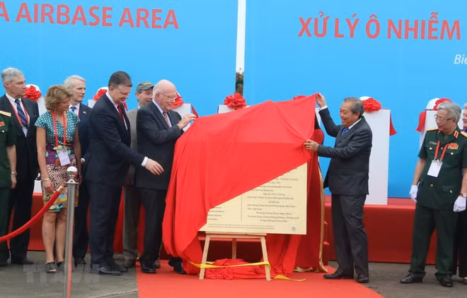 Bien Hoa airport dioxin cleanup project launched ảnh 1
