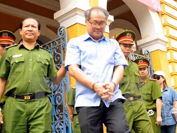 Indictment against former Construction Bank executive announced ảnh 1