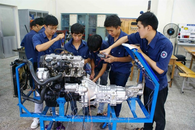 HCM City's vocational schools struggle to enroll students ảnh 1