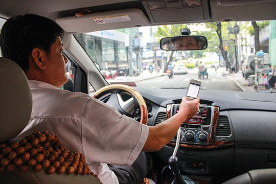 Uber sues HCM City Tax Department ảnh 1