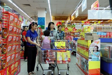 Retail sales and services reach almost 175 billion USD ảnh 1